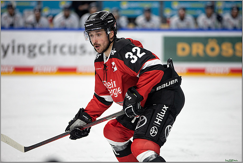 PENNY DEL;  Koelner Haie - Straubing Tigers; Koeln, 11.03.2022